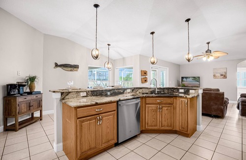 Buena Ventura Lakes Casa | Upstay - Waterside Home With Pool and Hot Tub