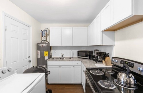 Norwood Apartamento | Uptown Apartment, Near Parks! The Bricks Unit 2