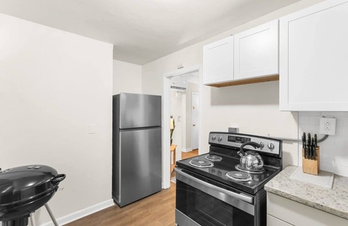 Norwood Apartamento | Uptown Apartment, Near Parks! The Bricks Unit 3