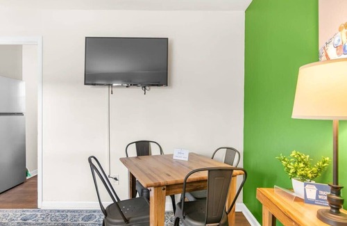 Norwood Apartamento | Uptown Apartment, Near Parks! The Bricks Unit 4