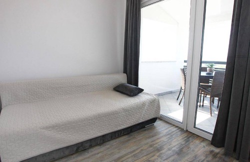 Portoroz Apartamento | Uptown Apartment w/ Balcony and Sea View ZAKI3