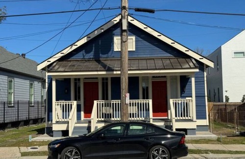 West Riverside Casa | Uptown Comfort with Yard-Pet Friendly with Fee