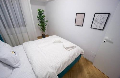 Pipera Apartamento | Uptown Elegant Apartment