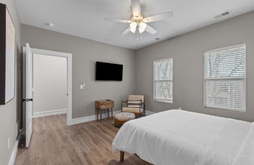 The Gate Casa | Uptown Elegant Escape | JZ Vacation Rentals