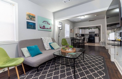 Irish Channel Casa | Uptown New Orleans! Free Street Parking! Sleep 6!