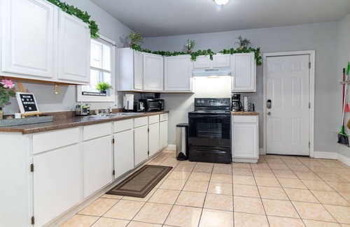 Irish Channel Casa | Uptown New Orleans! Free Street Parking! Sleep 6!