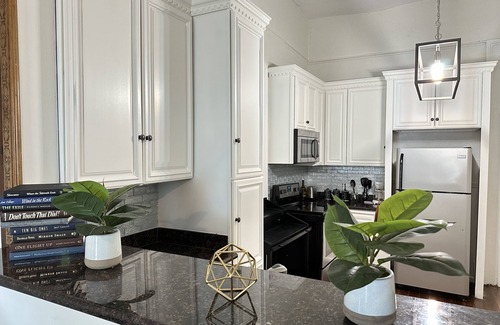 Milan Casa | Uptown New Orleans Home -7 mins to FQ Free Parking