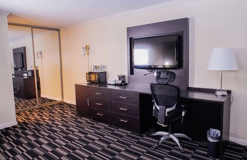 San Jose Hotel | Uptown Oasis San Jose Airport