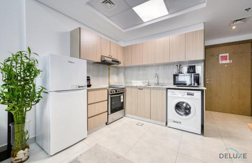 Dubai Apartamento | Urban 1BR at Binghatti Stars Dubai Silicon Oasis by Deluxe Holiday Homes