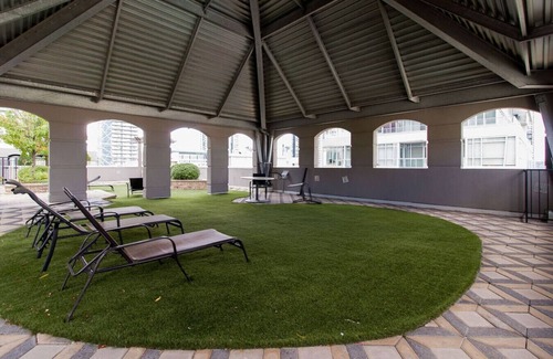 Financial District Apartamento | Urban 1BR Escape near CF Toronto Eaton Centre