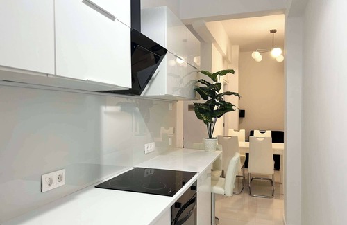 Platia Viktorias Apartamento | Urban 2 Bd Apt in Athens