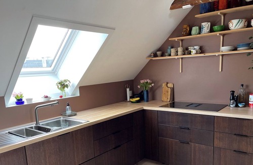 Sinsen Apartamento | Urban and family sized, central apartment with balcony and fireplace