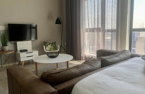 Gaborone Apartamento | Urban Awe Apartment: iTowers 21st Floor