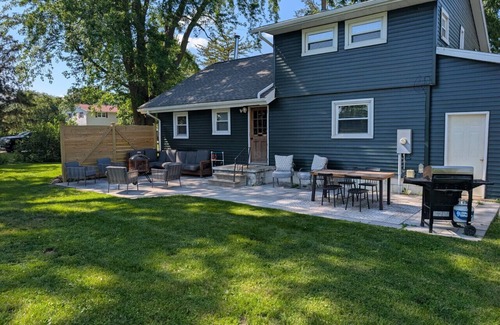 Cedar Falls Casa | Urban Cabin Cedar Falls