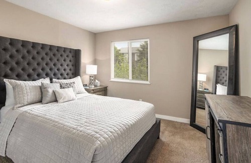 Grand Rapids Apartamento | Urban Château- Spacious and Stylish Apartment- Downtown Grand Rapids, MI