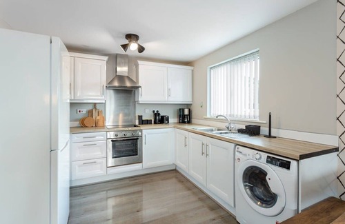 Irlam Apartamento | Urban Chic 2-BR Flat Trafford Centre– Free Parking