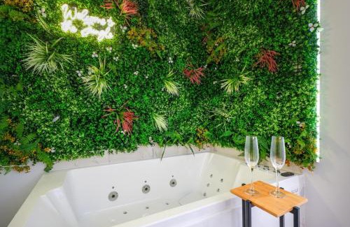 Saint-Michel Apartamento | Urban Chic Hypercentre, Spa double