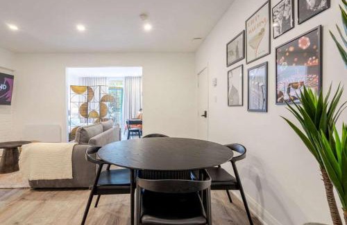 Latin Quarter Casa | Urban Comfort Studio
