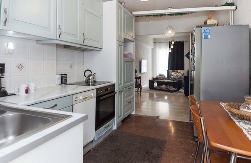 Athens Apartamento | Urban Cosy 2 Bd Apt Near Metro w Balcony