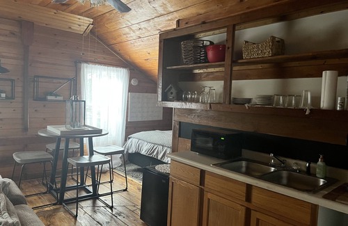 Buffalo City Cabaña | Urban Cottage