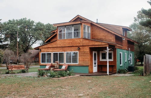 Buffalo City Cabaña | Urban Cottage