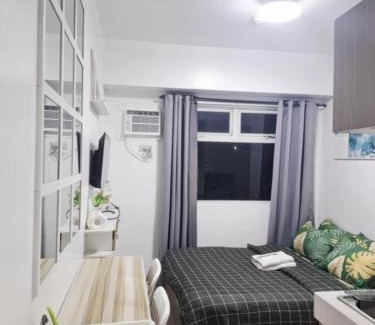 Highway Hills Apartamento | Urban Deca Tower Edsa Mandaluyong Staycation Condotel