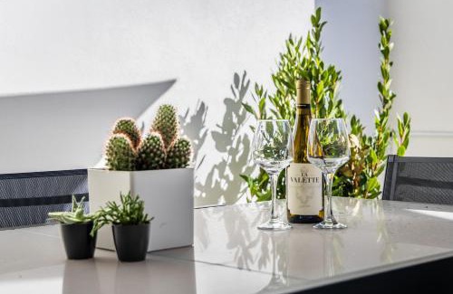 Ta' Giorni Apartamento | Urban Downtown Den in St Julians