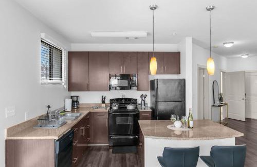Five Points South Casa | Urban Elegance and Stylish Two Bedroom Apt