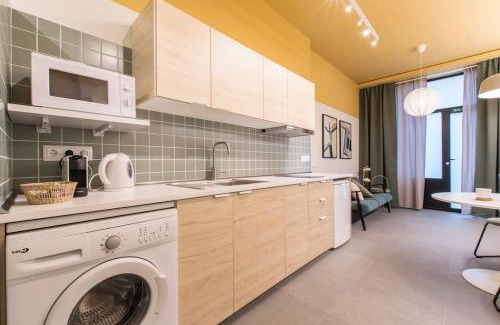 Prosperidad Apartamento | Urban Elegance, New, Stylish, Convenient, and WOW