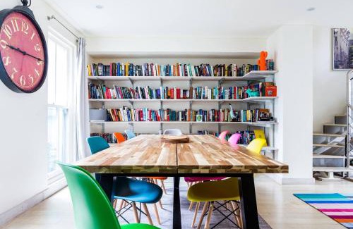 Surry Hills Casa | Urban Farmhouse Flair - Surry Hills Terrace Serenity