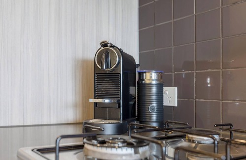 Fitzroy Condominio | Urban Fitzroy Escape With Cafes & Art at Doorstep