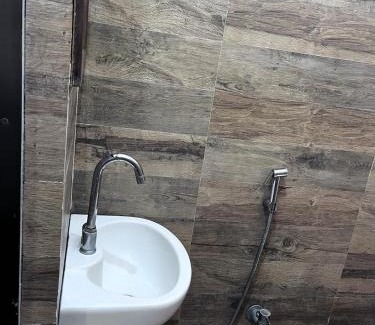Jorhat Apartamento | Urban green Studio Apartment