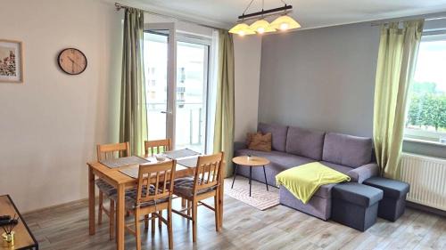 Wrzesnia Apartamento | Urban Green Września,Przytulny apartament z parkingiem