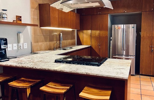 Guadalajara Casa | Urban Hacienda downtown, tranquil, spacious, jacuzzi, safe neighborhood