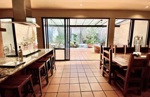 Guadalajara Casa | Urban Hacienda downtown, tranquil, spacious, jacuzzi