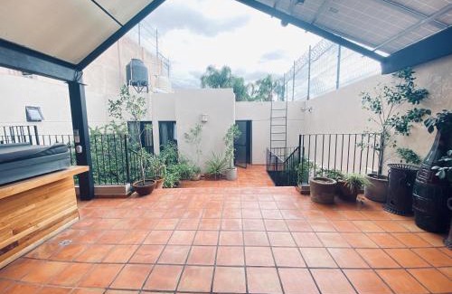 Guadalajara Casa | Urban Hacienda downtown, tranquil, spacious, jacuzzi