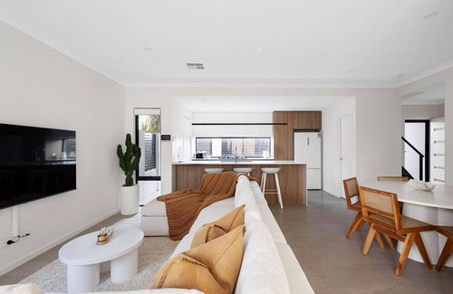 Hillarys Casa | Urban Haus - Hillarys