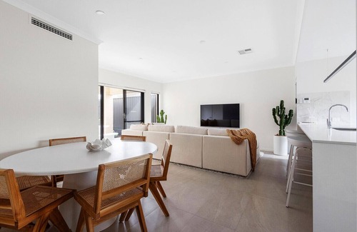 Hillarys Casa | Urban Haus - Hillarys