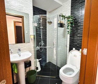 Barangka Ilaya Apartamento | Urban Haven: Chic 2BR Retreat in Vibrant Manila