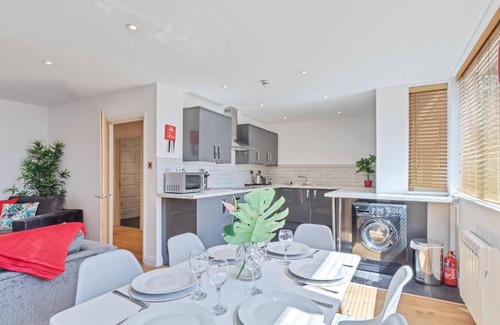 Kemptown Apartamento | Urban Heights - two Bedroom two Bathroom Loft Style Apartment - Fast Wifi