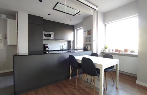 Gesundbrunnen Apartamento | Urban Jungle Retreat