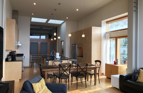 Hood River Casa | Urban Loft - Downtown Luxury Loft