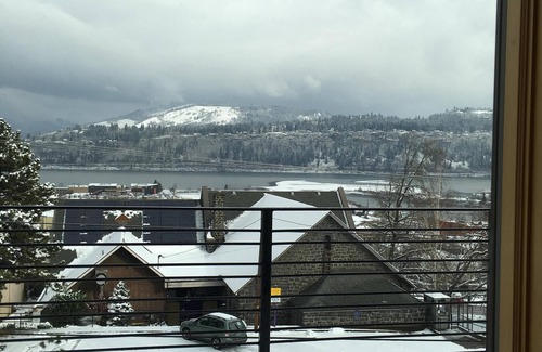 Hood River Casa | Urban Loft - Downtown Luxury Loft