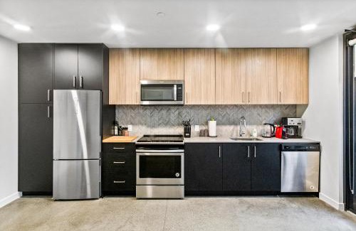 Downtown Apartamento | Urban Loft, Redmond Core - 92 Walkscore!