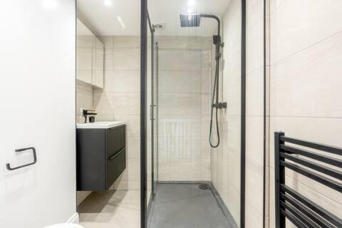 Horfield Apartamento | Urban Luxe - Perfect Home Away From Home