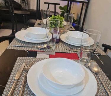 Ugong Apartamento | Urban Metro Escape in Pasig City