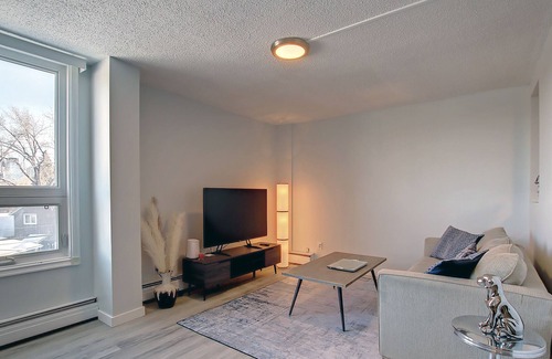 Kensington Apartamento | URBAN NEST Entire Cozy condo in trendy Kensington