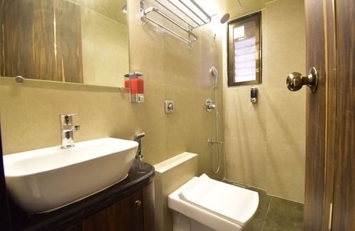 Andheri West Hotel | URBAN NEST