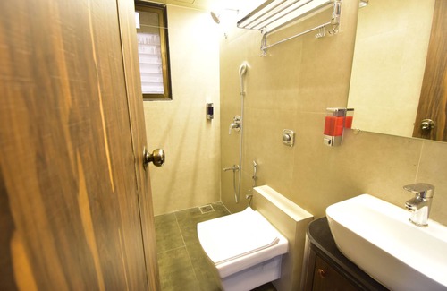 Andheri West Hotel | URBAN NEST