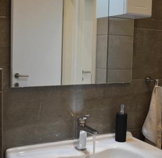 Bacvice Apartamento | Urban Nest Lazarica - Cozy Apartment Near Beach & Center